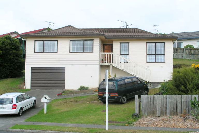Photo of property in 2 Broadfield Street, Massey, Auckland, 0614