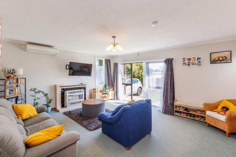 Photo of property in 27 Winchester Street, Awapuni, Palmerston North, 4412