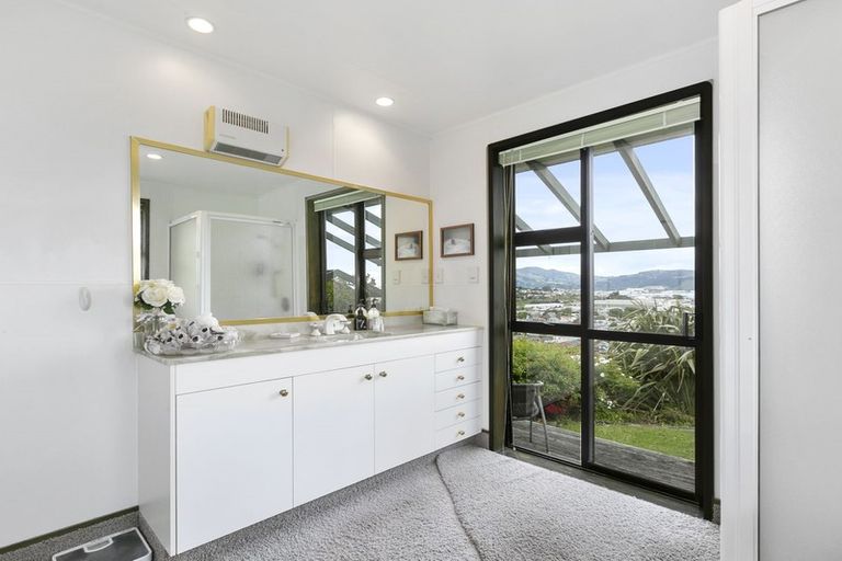 Photo of property in 60 Easther Crescent, Kew, Dunedin, 9012