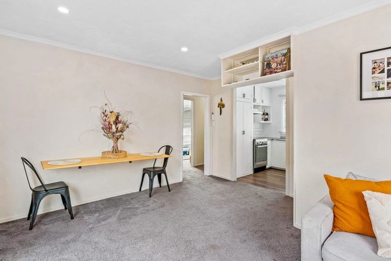 Photo of property in 39 Raumati Road, Raumati Beach, Paraparaumu, 5032