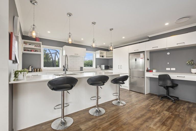 Photo of property in 29-31 Rata Street, Tokomaru, Palmerston North, 4474