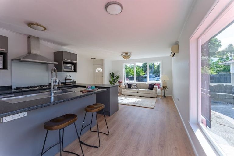 Photo of property in 20 Flay Crescent, Burnside, Christchurch, 8053