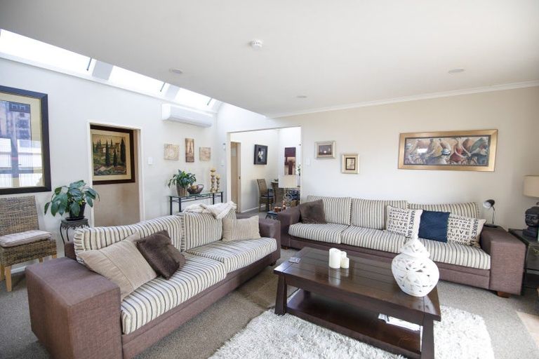 Photo of property in 16b Harpham Street, Taradale, Napier, 4112