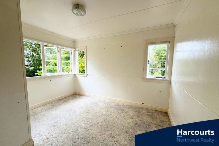 Photo of property in 86 Tawa Road, Kumeu, 0891