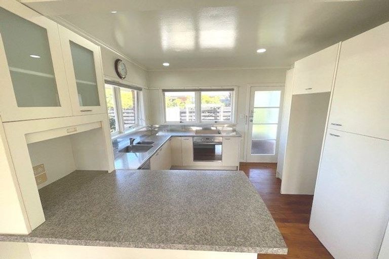 Photo of property in 5/17 Saltburn Road, Milford, Auckland, 0620