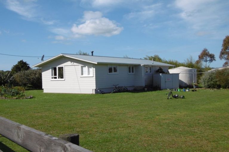 Photo of property in 403 Tauraroa Road, Maungakaramea, Whangarei, 0178