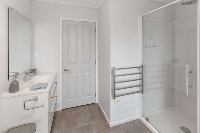 Photo of property in 28 Magnolia Crescent, Tawhero, Whanganui, 4501