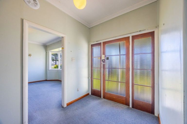 Photo of property in 15 Mitchell Street, Waipukurau, 4200