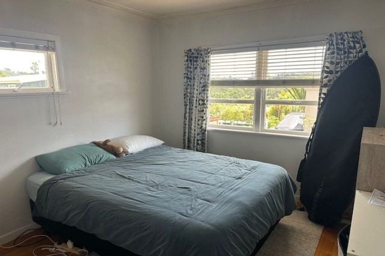 Photo of property in 84 Aberdeen Road, Campbells Bay, Auckland, 0620