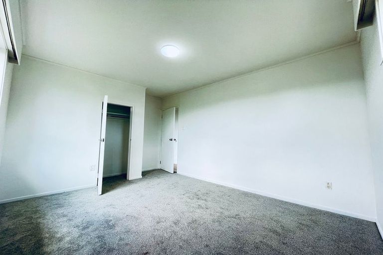 Photo of property in 3 Addison Drive, Glendene, Auckland, 0602