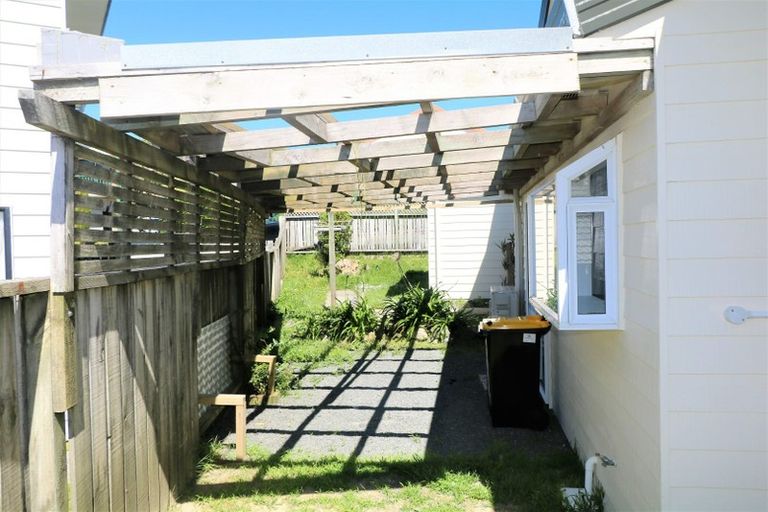 Photo of property in 20 Kentwood Drive, Woodridge, Wellington, 6037