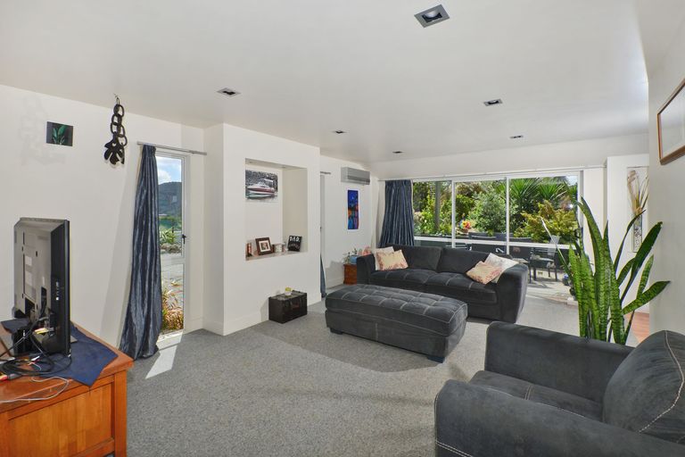 Photo of property in 215 Valley View Road, Otaika, Whangarei, 0170