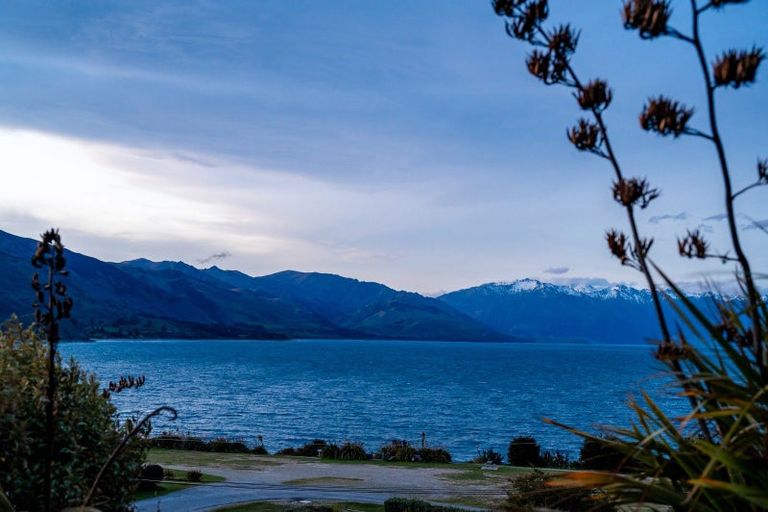 Photo of property in 111 Lakeview Terrace, Lake Hawea, Wanaka, 9382