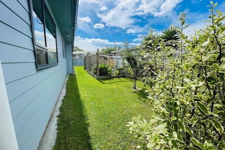 Photo of property in 5 Magdalen Crescent, Pirimai, Napier, 4112