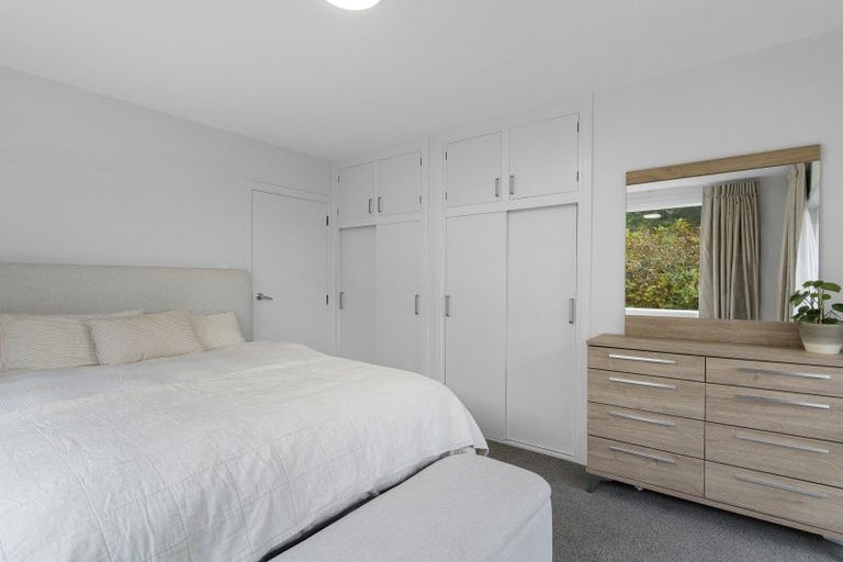 Photo of property in 212 Dyers Pass Road, Cashmere, Christchurch, 8022