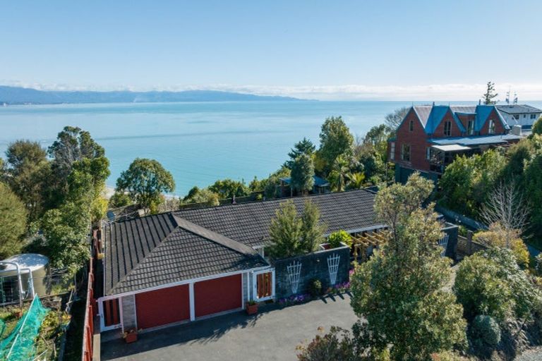 Photo of property in 262 Princes Drive, Britannia Heights, Nelson, 7010