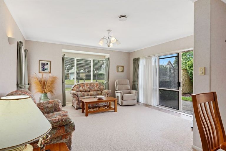 Photo of property in 6 Lavender Place, Papamoa Beach, Papamoa, 3118