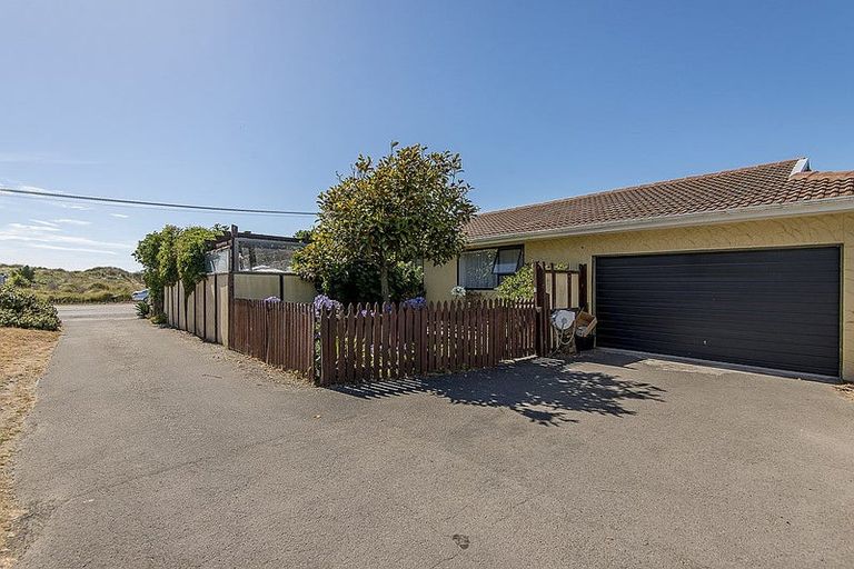 Photo of property in 486 Marine Parade, South New Brighton, Christchurch, 8062