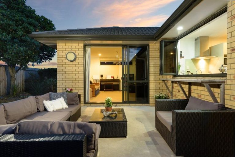 Photo of property in 9 Beachmere Place, Papamoa Beach, Papamoa, 3118