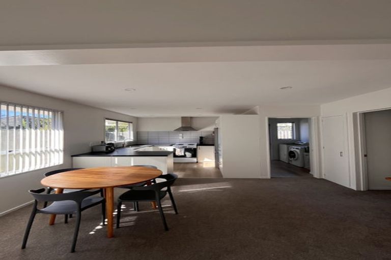 Photo of property in 247a Avonhead Road, Avonhead, Christchurch, 8042