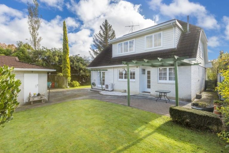 Photo of property in 3 Sunbrae Drive, Silverstream, Upper Hutt, 5019