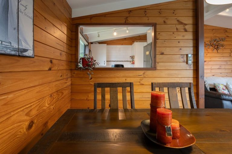 Photo of property in 6 Buccaneer Place, Grenada Village, Wellington, 6037