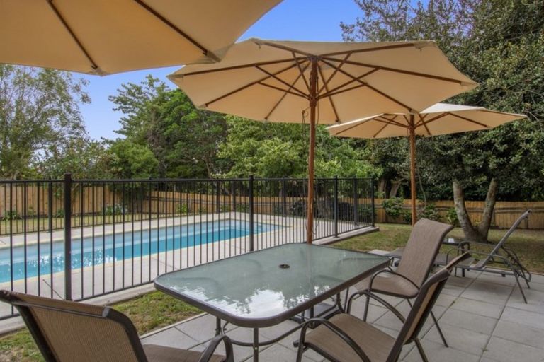 Photo of property in 19 Randell Place, Te Puke, 3119