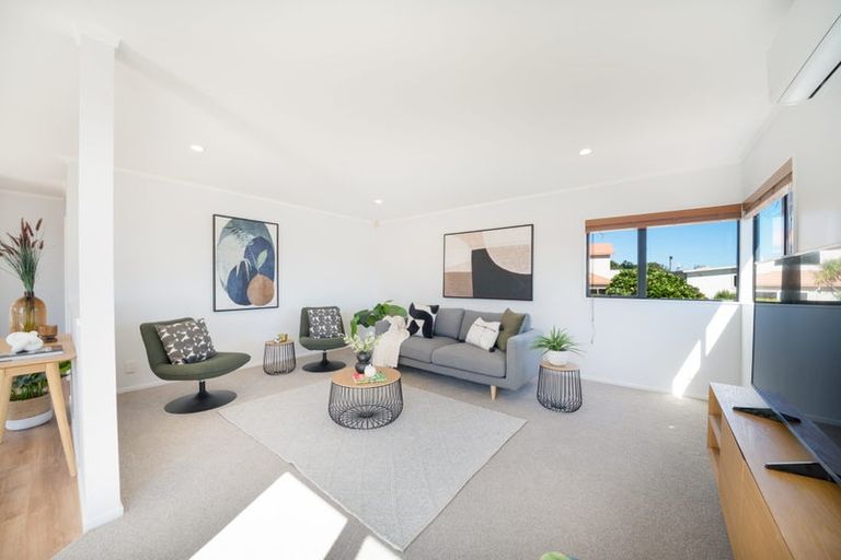 Photo of property in 2 Cromarty Place, Papakowhai, Porirua, 5024