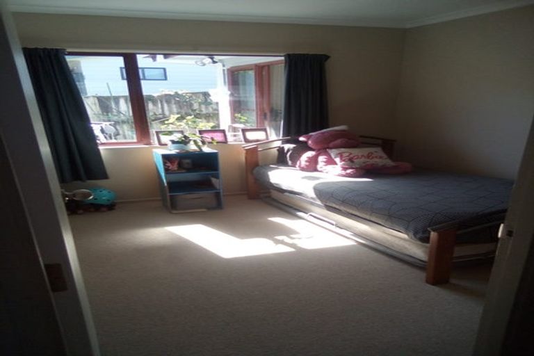 Photo of property in 28b Dingadee Street, Welcome Bay, Tauranga, 3112
