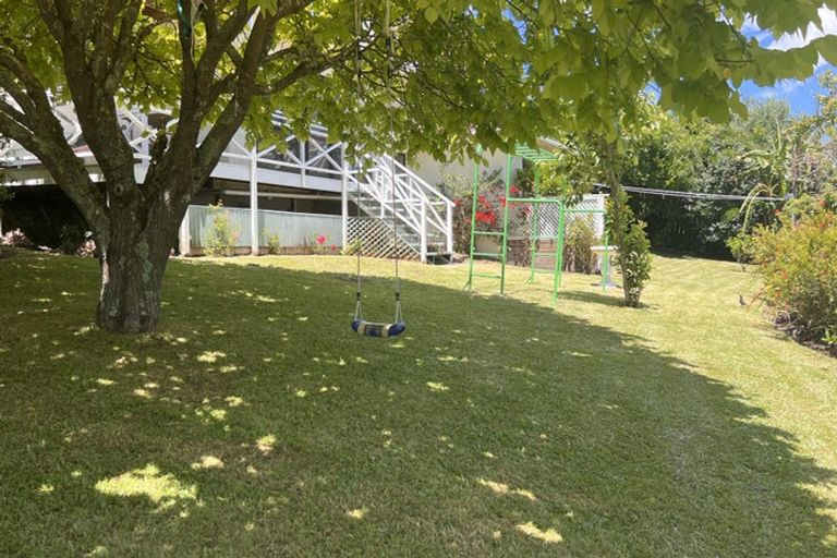 Photo of property in 4 Rae Road, Campbells Bay, Auckland, 0620