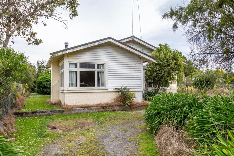 Photo of property in 13 Daniel Street, Martinborough, 5711