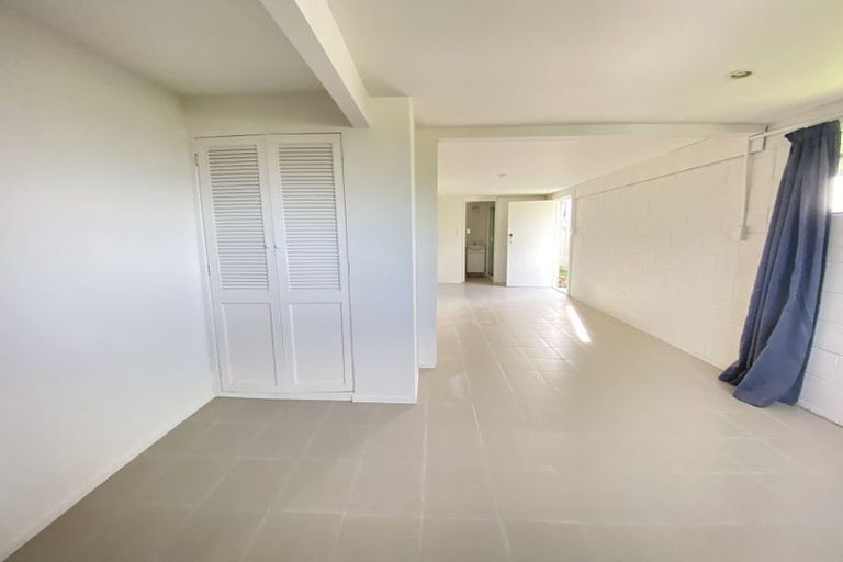 Photo of property in 54 Potter Avenue, Northcote, Auckland, 0627