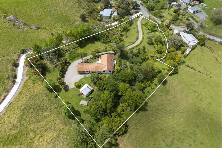 Photo of property in 48 Gangway Road, Totara North, Kaeo, 0479