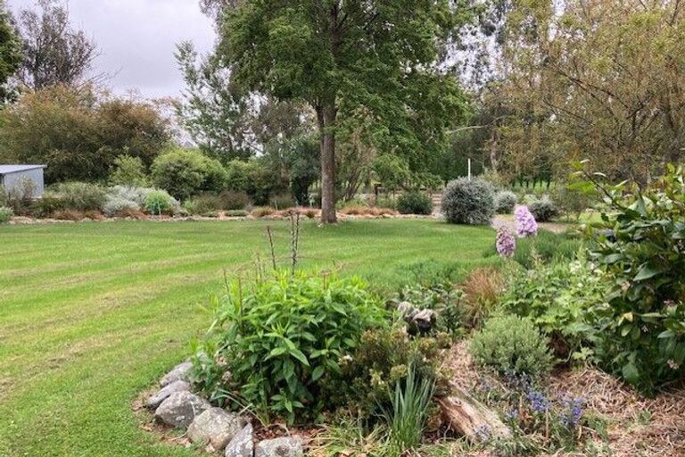 Photo of property in 21 Pleasant Valley Road, Geraldine, 7991