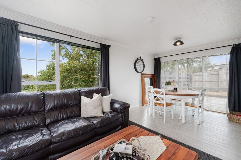 Photo of property in 37 Fraser Drive, Feilding, 4702