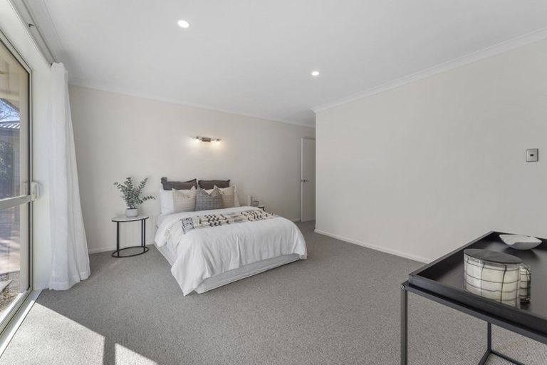 Photo of property in 9a Larch Place, Casebrook, Christchurch, 8051