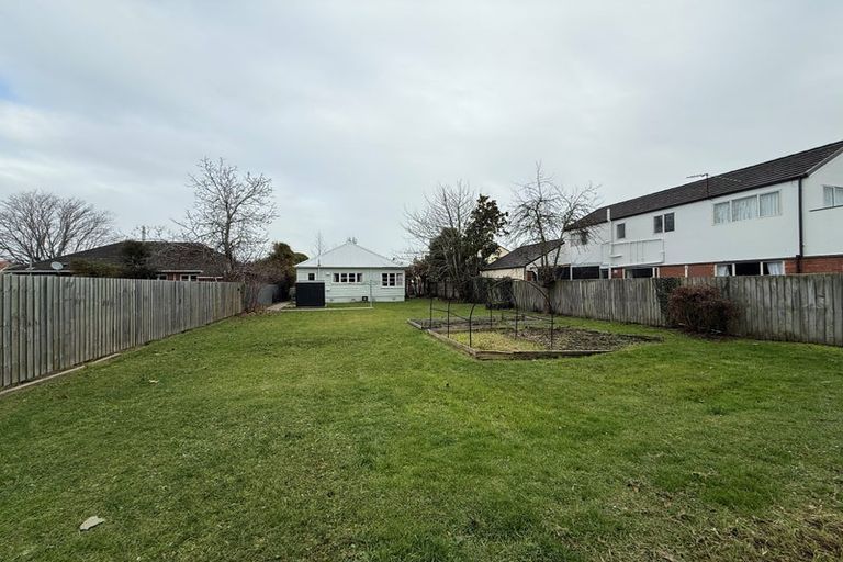 Photo of property in 72 Hamilton Avenue, Ilam, Christchurch, 8041