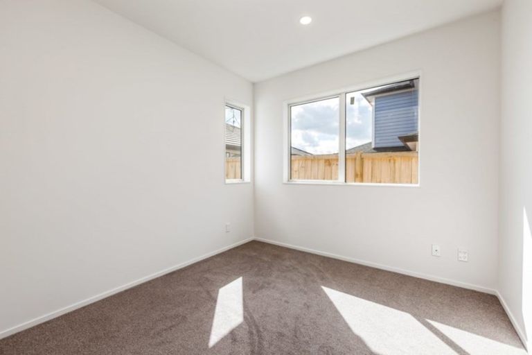 Photo of property in 12 Hemopo Street, Pukekohe, 2120