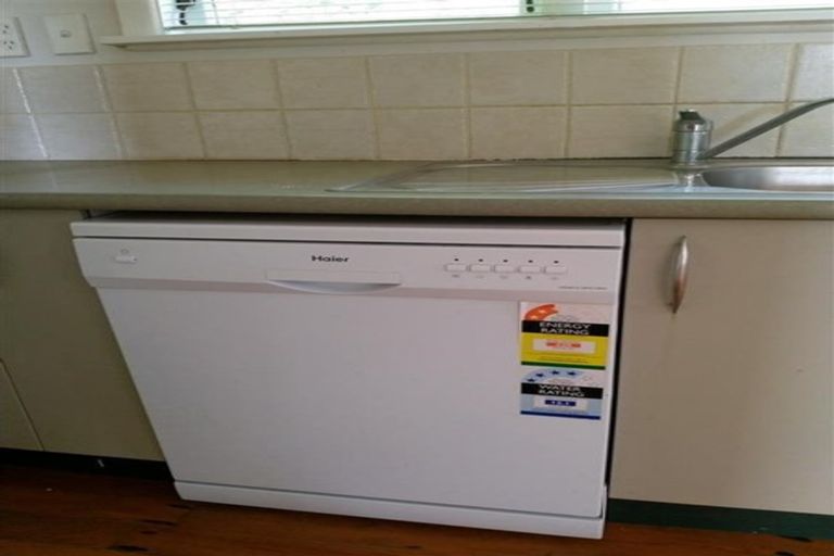 Photo of property in 26 Clifford Road, Johnsonville, Wellington, 6037