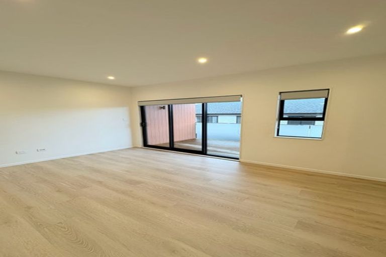 Photo of property in 20c Gilliam Street, New Lynn, Auckland, 0600
