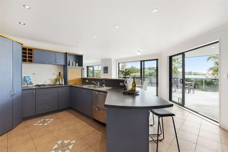 Photo of property in 10 Careen Grove, Gulf Harbour, Whangaparaoa, 0930