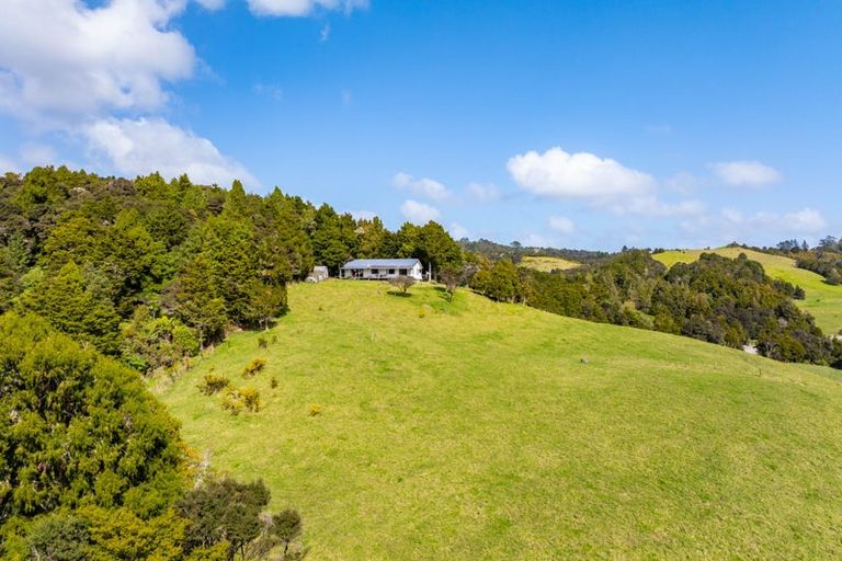 Photo of property in 627 Helmsdale Road, Waipu, 0582