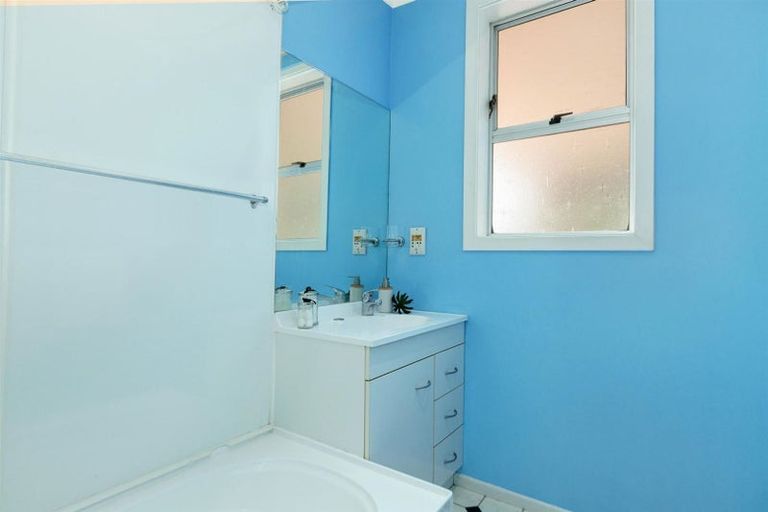 Photo of property in 63 Te Pene Avenue, Titahi Bay, Porirua, 5022