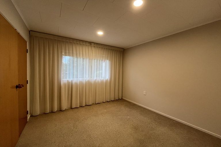 Photo of property in 50b Karina Road, Merrilands, New Plymouth, 4312