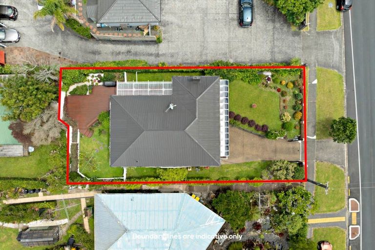 Photo of property in 714 East Coast Road, Pinehill, Auckland, 0632