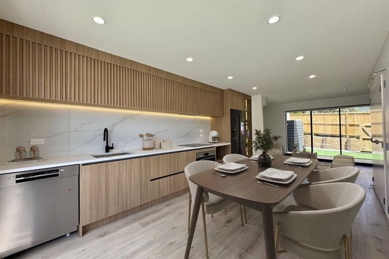 Photo of property in 6/36 Fairdale Place, Birkdale, Auckland, 0626