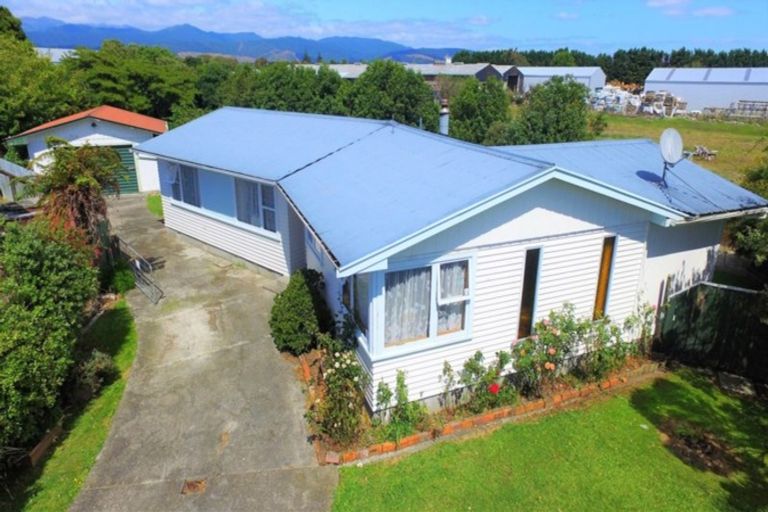 Photo of property in 4 Drake Street, Levin, 5510