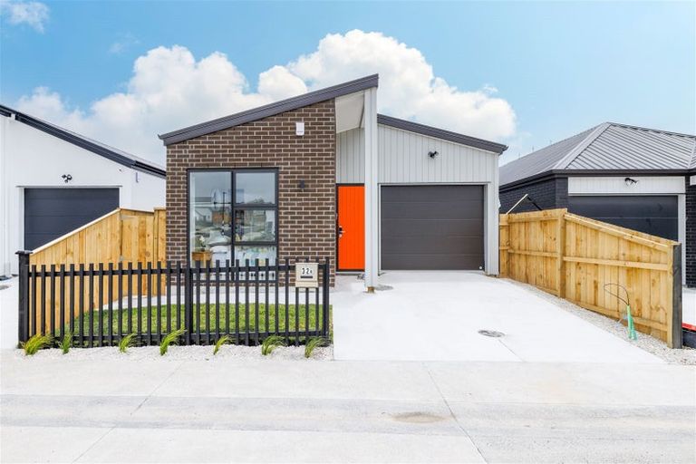 Photo of property in 32a Biokovo Street, Massey, Auckland, 0614