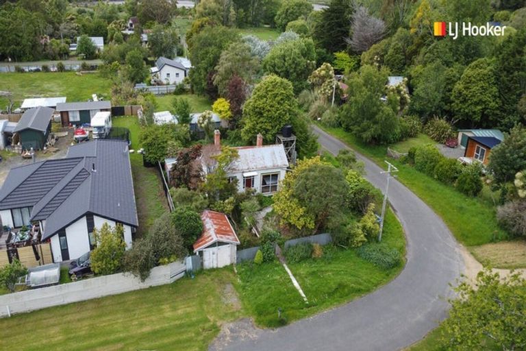 Photo of property in 2 Killarney Street, Waitati, 9085