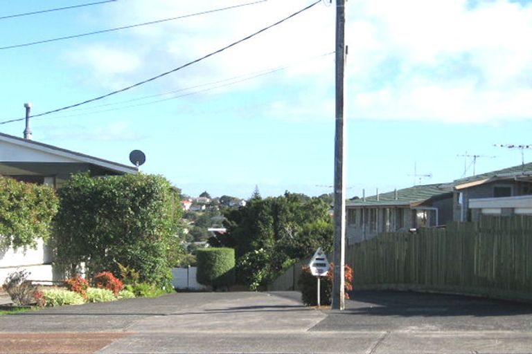 Photo of property in 82b Pupuke Road, Hillcrest, Auckland, 0627